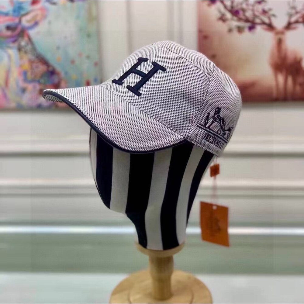 Hermès H Logo Light Grey Canvas Baseball Cap - Picture 2 of 3